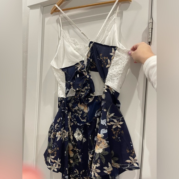 SHEIN Curve Lace & Floral Tie-Back Romper | 2XL - Picture 6 of 9